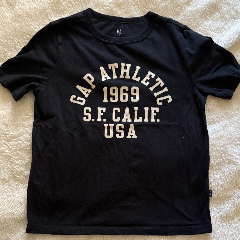 Boy GAP Black Athletic Graphic Tee
